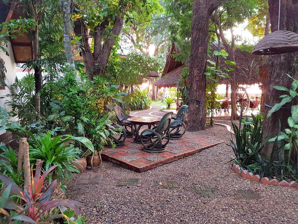 Mut Mee Garden Guest House Нонгкхай Екстер'єр фото