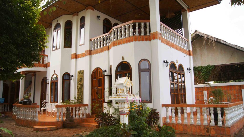 Mut Mee Garden Guest House Нонгкхай Екстер'єр фото